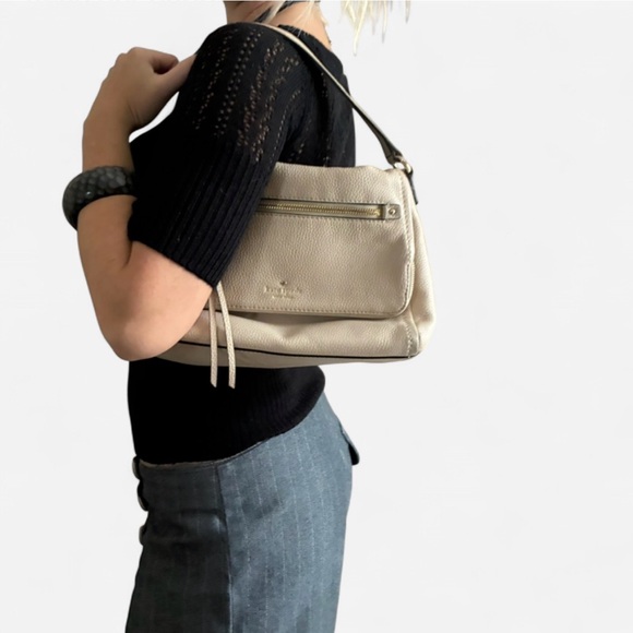 Kate Spade New York Cream Leather Cobble Hill Toddy Shoulder Bag - Picture 3 of 16